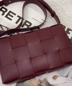 Alternative view of Cassette Burgund/Gold 25.9 cm