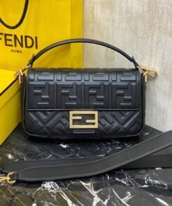 Alternative view of Baguette Schwarz 32 cm