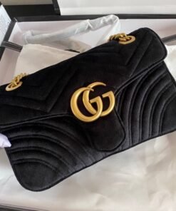 Alternative view of GG Marmont Velvet Schwarz 26 cm