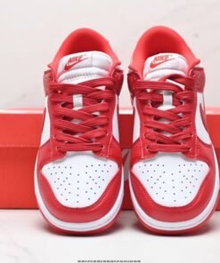 Alternative view of Dunk Low Retro SP St. John?s