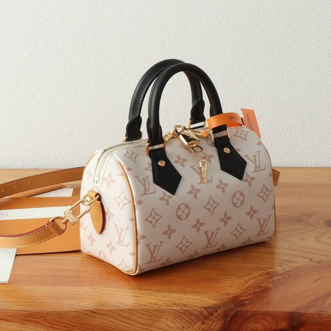 Speedy 20 mit Schulterriemen – Bild 4