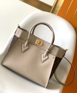 Alternative view of On My Side MM 30,5 cm