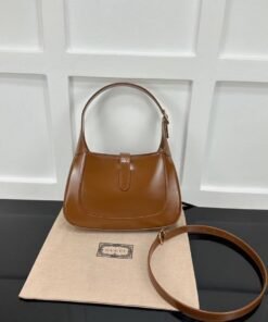 Alternative view of Jackie 1961 Braun 27,5 cm