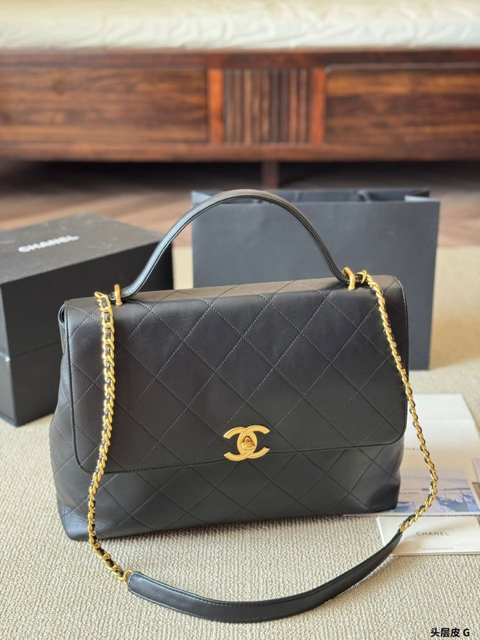 Maxi Flap Schwarz/Gold 26 cm – Bild 2