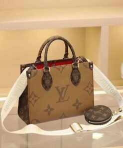 Alternative view of Reverse Monogram Onthego PM 25 cm