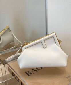 Alternative view of First Creme 26 cm