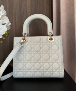 Alternative view of Lady Latte 24 cm