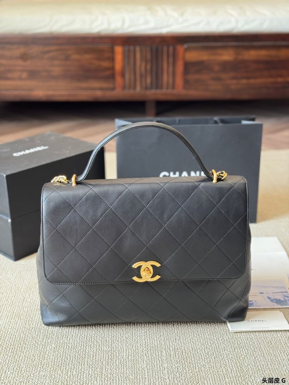 Maxi Flap Schwarz/Gold 26 cm – Bild 3