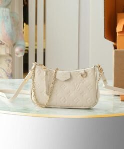 Alternative view of Easy Pouch On Cream 19cm