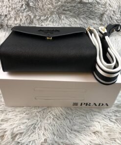 Alternative view of Monochrome Saffiano Schwarz 21 cm