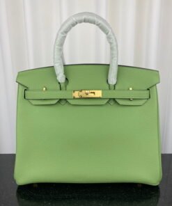 Alternative view of Birkin 30 Vert Criquet Epsom